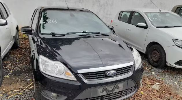 Governo da Bahia realiza leilão de bens públicos; estão disponíveis 60 carros, eletrônicos e itens de informática.