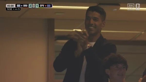 Suárez assistiu partida do estádio Crédito: Reprodução