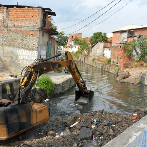 Sesp e SOMA iniciam ação emergencial para limpeza de canais de drenagem