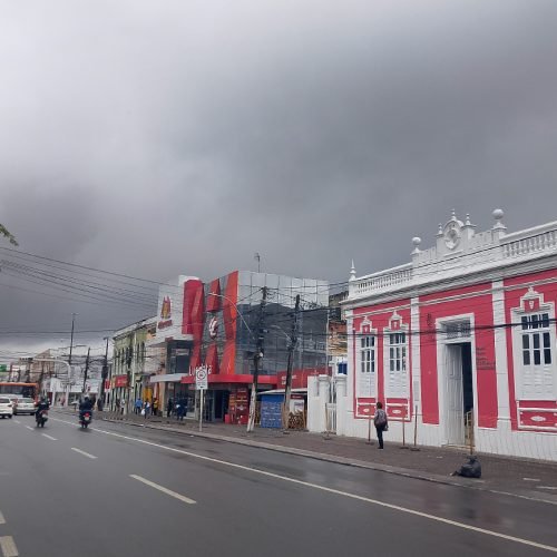 Frente fria coloca Feira de Santana em alerta para chuvas intensas e ventos de até 50 km/h