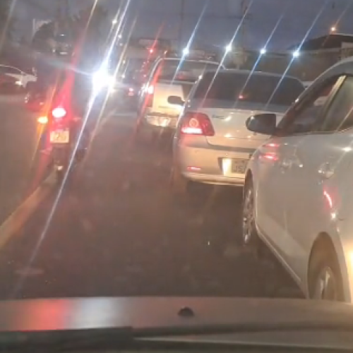 Motoristas reclamam de congestionamentos após mudanças no trânsito na região do Jomafa, em Feira de Santana